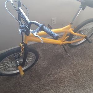 Meet your Posher, Cameron